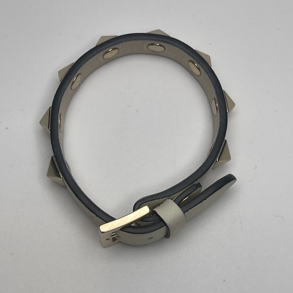 Valentino Garavani Rockstud Calfskin Leather Bracelet - Light Ivory - Preowned - Picture 3 of 8